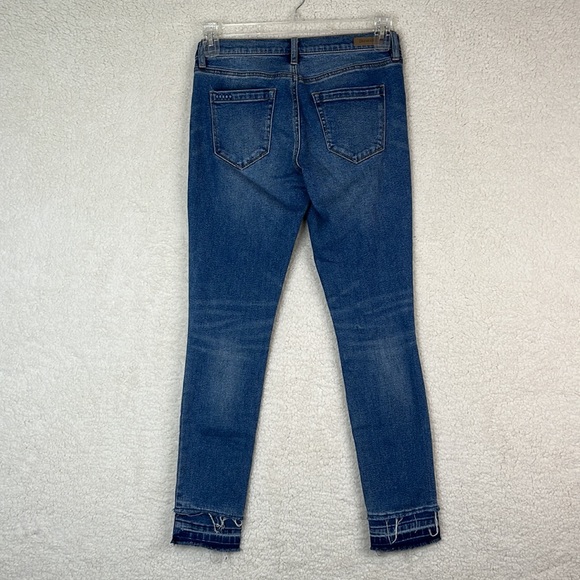 BlankNYC Womens Distressed The Reade Crop Jeans SIZE 26 - Picture 8 of 12